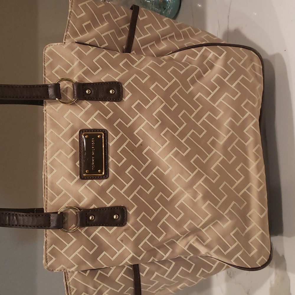 Tommy Hilfiger tote